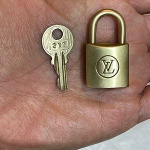 Authentic Louis Vuitton Padlock and Key Old Model LV No.212